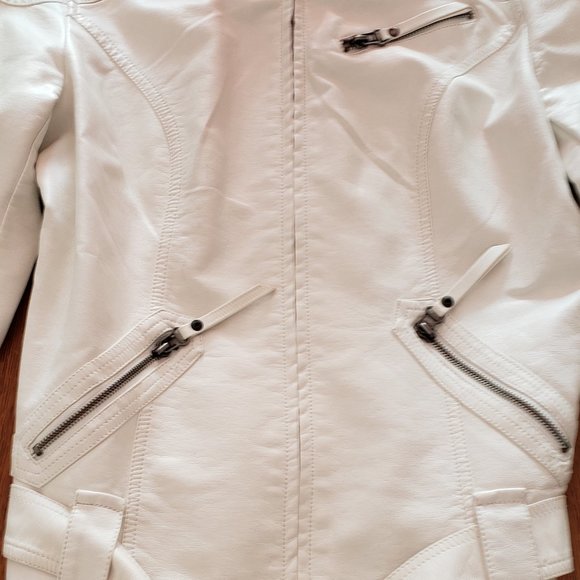 Super Smart & Cute Biker Jacket - Picture 4 of 4